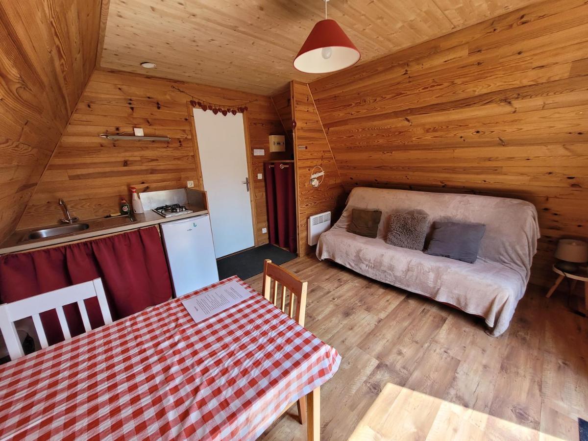 Camping Les Hirondelles Bourg-Sainte-Marie Kültér fotó