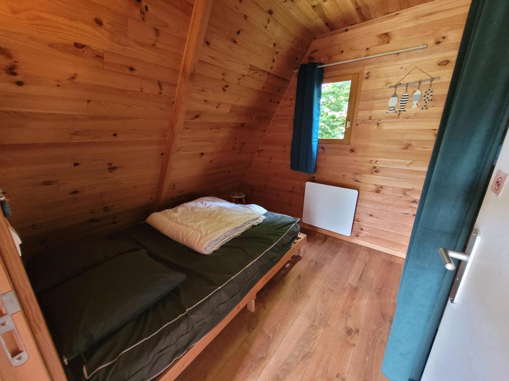 Camping Les Hirondelles Bourg-Sainte-Marie Kültér fotó