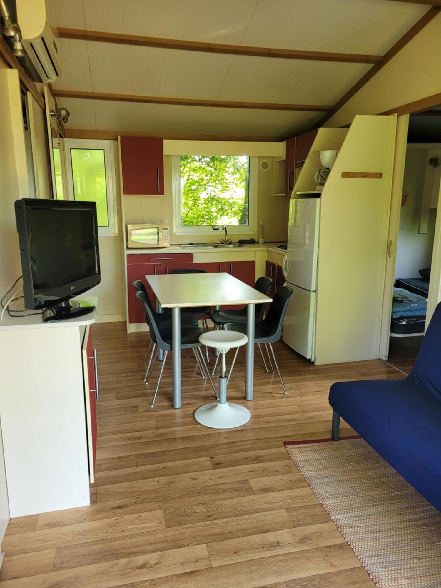 Camping Les Hirondelles Bourg-Sainte-Marie Kültér fotó