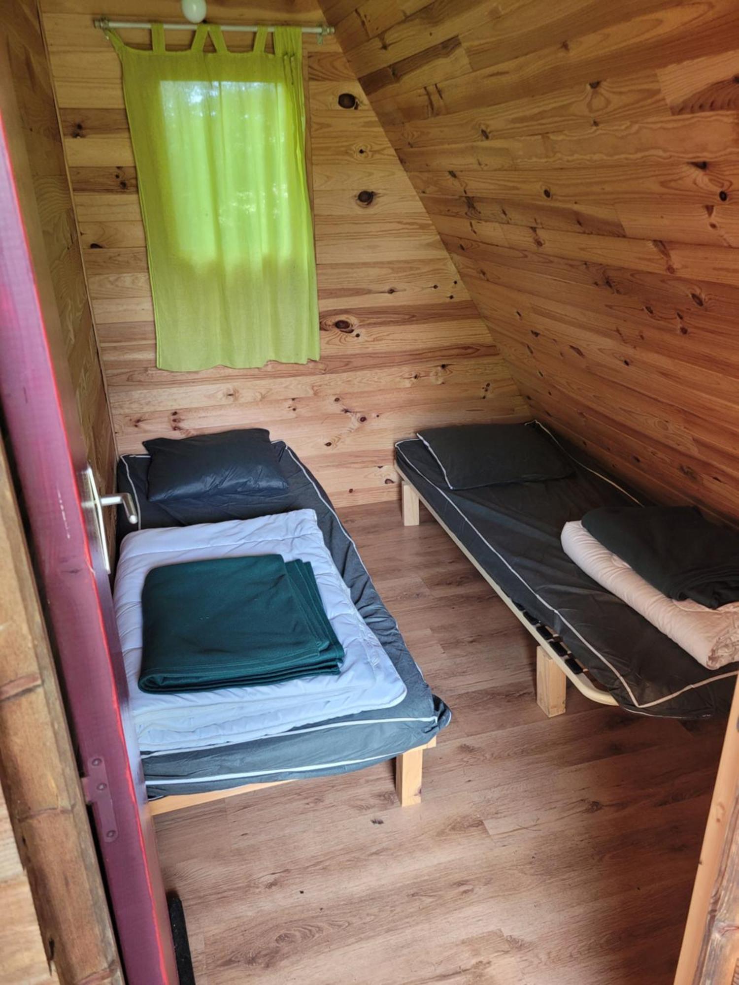 Camping Les Hirondelles Bourg-Sainte-Marie Kültér fotó