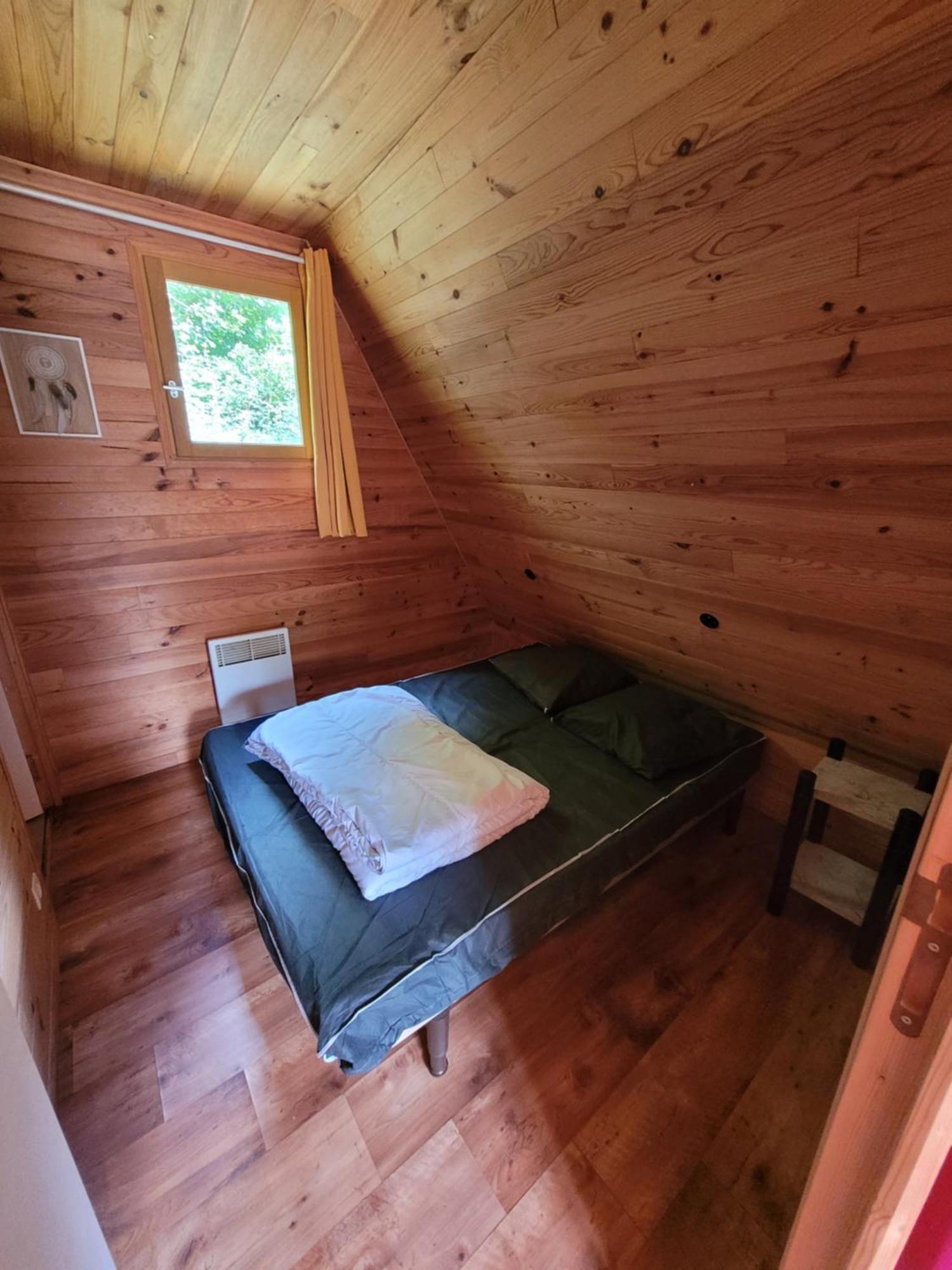 Camping Les Hirondelles Bourg-Sainte-Marie Kültér fotó