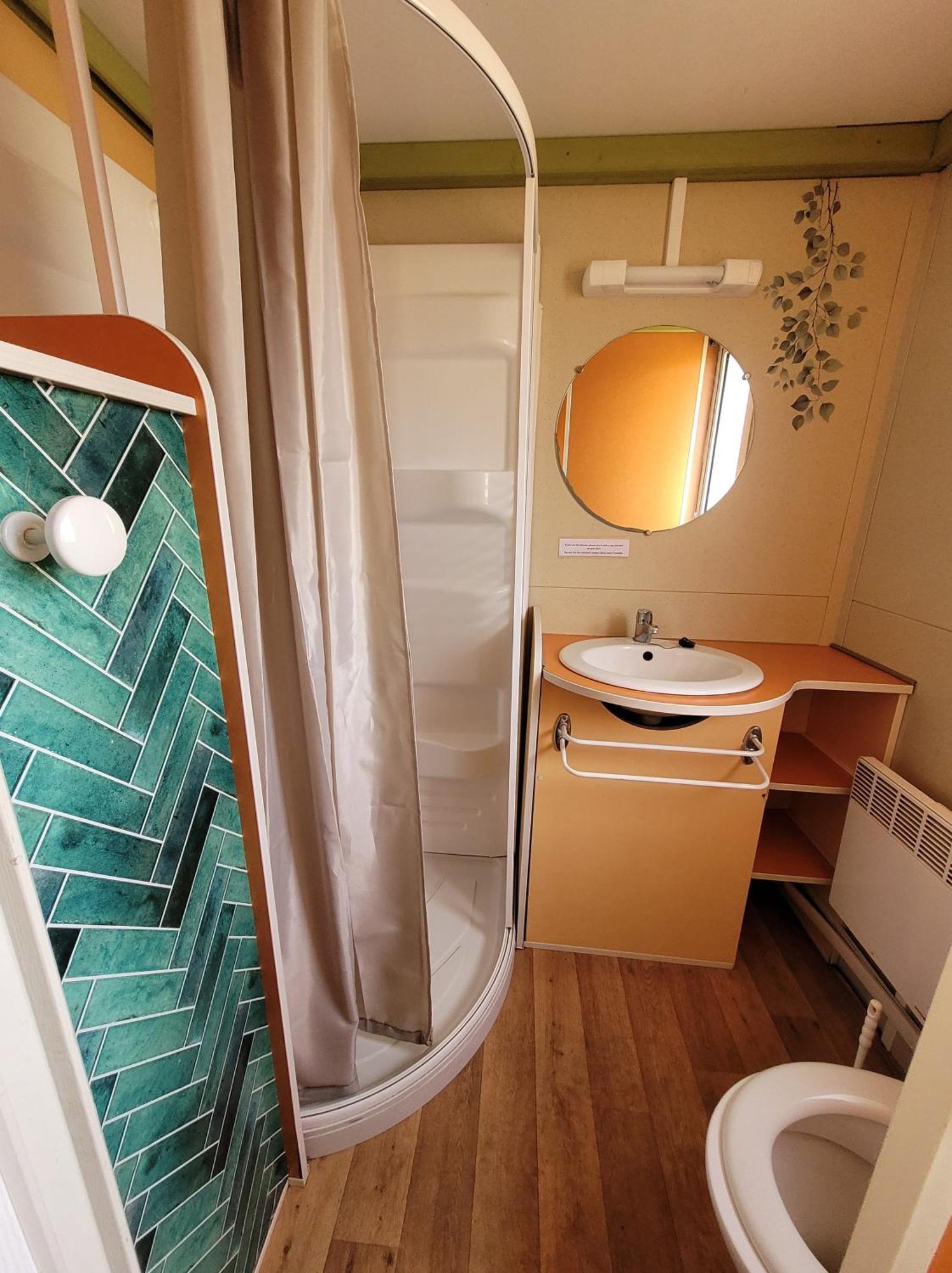 Camping Les Hirondelles Bourg-Sainte-Marie Kültér fotó